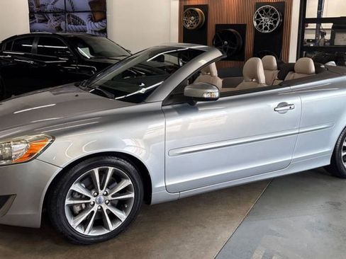 Used 2013 Volvo C70 T5 FWD image 1