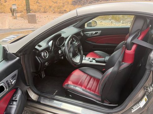 Used 2017 Mercedes-Benz SLC 300 image 10