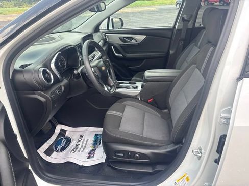 Used 2024 Chevrolet Blazer LT w/ Convenience Package FWD image 7