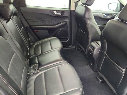 Used 2022 Ford Escape Titanium image 22