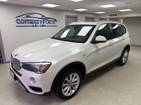 Used 2017 BMW X3 xDrive28i AWD/4WD image 2