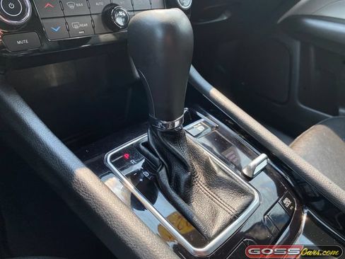 Certified 2024 Jeep Compass Limited AWD/4WD image 11