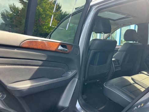 Used 2013 Mercedes-Benz ML 350 4MATIC image 11