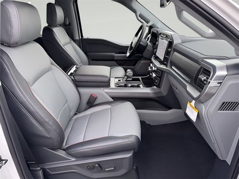 New 2025 Ford F150 Lariat w/ Equipment Group 501A Mid image 31