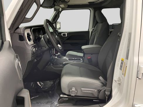 New 2025 Jeep Wrangler Sahara image 10