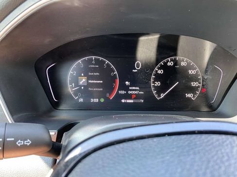 Used 2025 Honda Pilot EX-L image 16