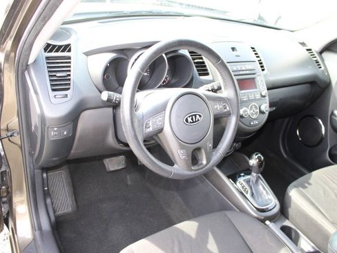Used 2012 Kia Soul + FWD image 13