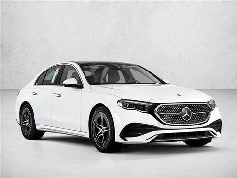 New 2026 Mercedes-Benz E 350 4MATIC Sedan image 3