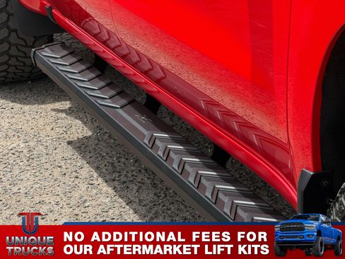 Used 2022 Chevrolet Silverado 1500 RST AWD/4WD image 6