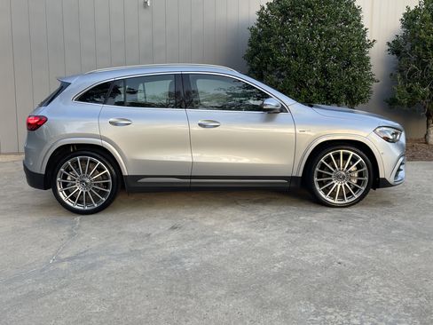 Certified 2025 Mercedes-Benz GLA 35 AMG 4MATIC image 5