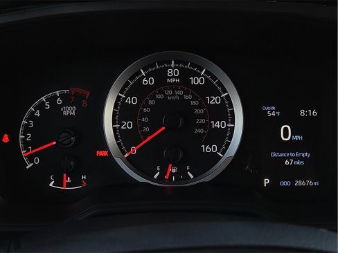 Certified 2022 Toyota Corolla Cross L image 18