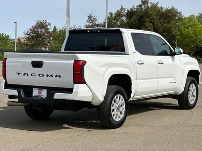 Used 2025 Toyota Tacoma SR5