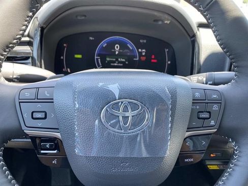 New 2026 Toyota Camry SE FWD image 13