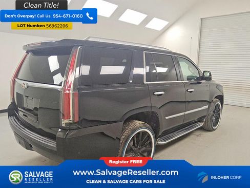 Used 2018 Cadillac Escalade Luxury RWD image 4