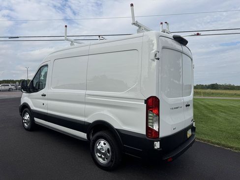 Used 2020 Ford Transit 250 Medium Roof AWD image 4