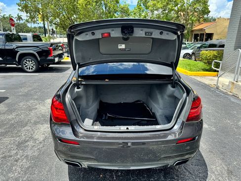 Used 2015 BMW 750i RWD image 13