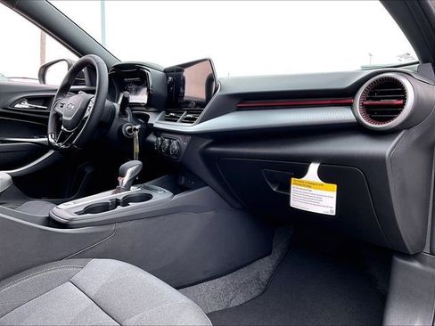 New 2026 Chevrolet Trax RS w/ Driver Confidence Package FWD image 9