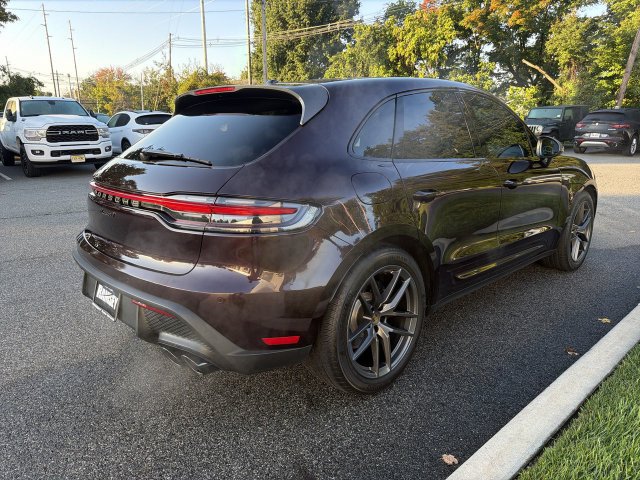Used 2023 Porsche Macan Turbo AWD/4WD image 8