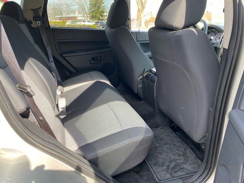 Used 2008 Jeep Grand Cherokee Laredo w/ Driver Convenience Group image 19