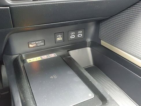 New 2026 Toyota Camry Hybrid image 32