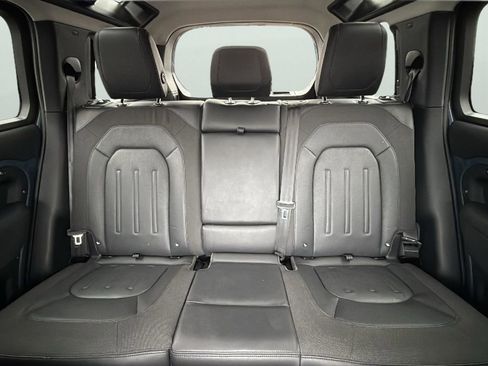 Used 2020 Land Rover Defender 110 SE image 26