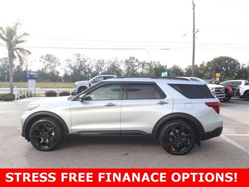 Certified 2023 Ford Explorer ST-Line w/ Class IV Trailer Tow Package image 7