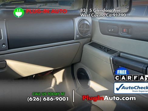 Used 2004 HUMMER H2 w/ Preferred Equipment Group image 19