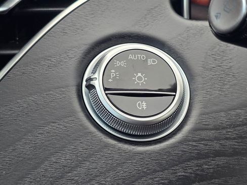 New 2026 Mercedes-Benz E 450 4MATIC Sedan image 36