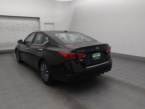 Used 2023 Nissan Altima 2.5 SV image 5