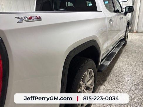Used 2021 GMC Sierra 1500 SLT w/ SLT Premium Package AWD/4WD image 9