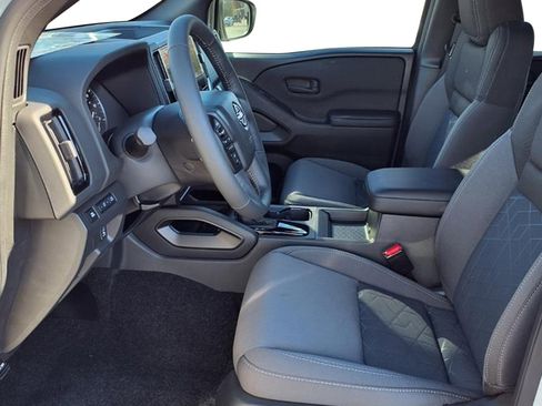 New 2026 Nissan Frontier SV w/ SV Convenience Package RWD image 10