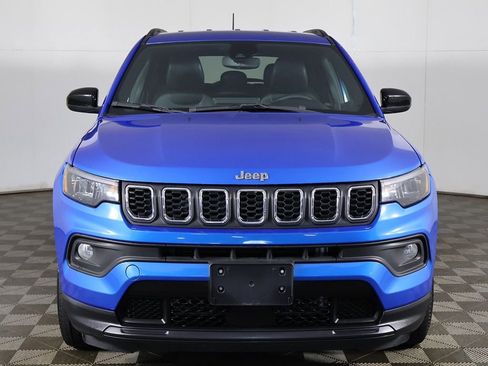 Used 2024 Jeep Compass Latitude AWD/4WD image 8