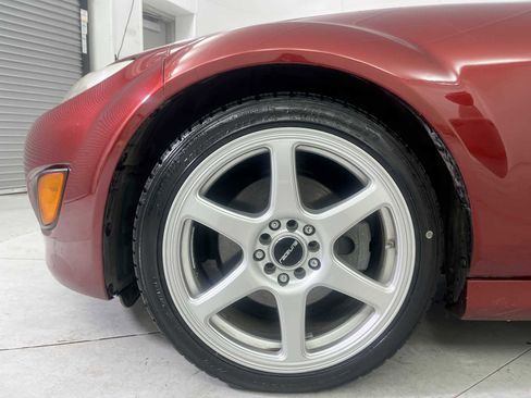 Used 2010 MAZDA MX-5 Miata Touring w/ Suspension Pkg image 18