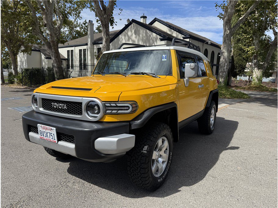 Used 2007 Toyota FJ Cruiser 4WD image 1