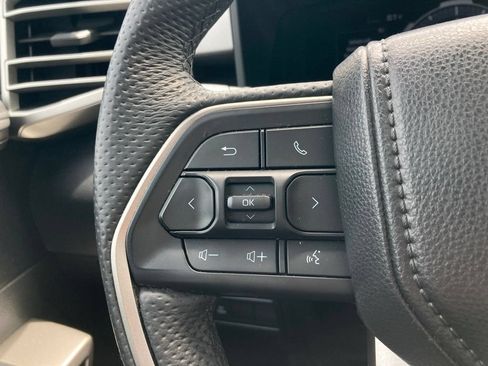Used 2025 Toyota Tundra Limited w/ Power Package AWD/4WD image 16