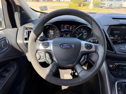 Used 2013 Ford Escape SE FWD image 17
