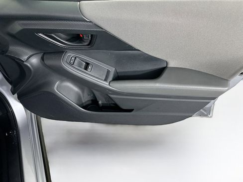 Used 2024 Subaru Crosstrek 2.0i Premium image 31