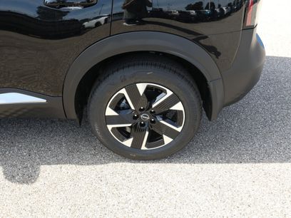 New 2027 Nissan Kicks SV