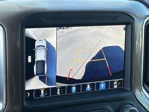 Used 2022 Chevrolet Silverado 3500 High Country image 14