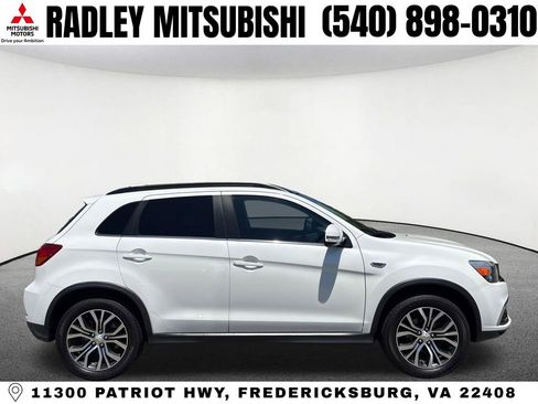 Used 2018 Mitsubishi Outlander Sport SEL AWD/4WD image 20