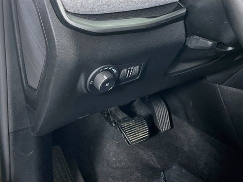 Used 2022 Jeep Compass Latitude w/ Convenience Group AWD/4WD image 10