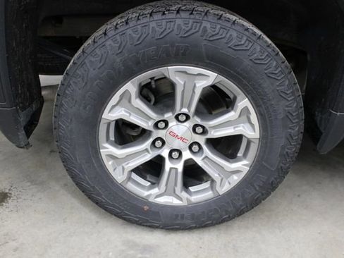 Used 2024 GMC Sierra 1500 SLT AWD/4WD image 50