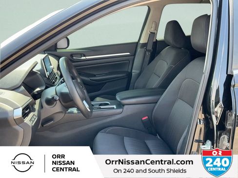 Used 2022 Nissan Altima 2.5 SV FWD image 17