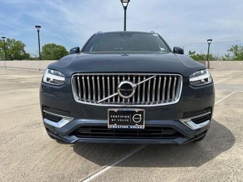 Certified 2023 Volvo XC90 B6 Plus AWD/4WD image 2