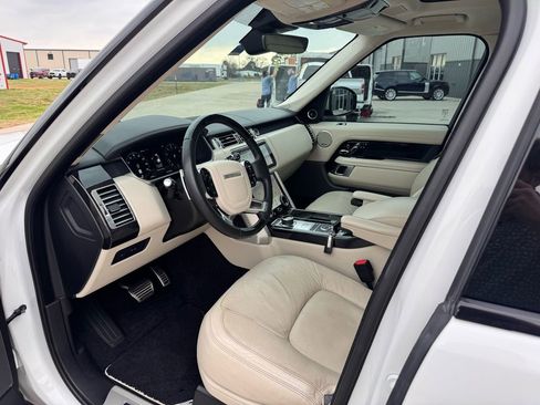 Used 2019 Land Rover Range Rover Autobiography image 26