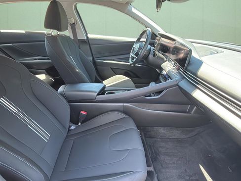 Certified 2023 Hyundai Elantra SEL w/ Convenience Package FWD image 40
