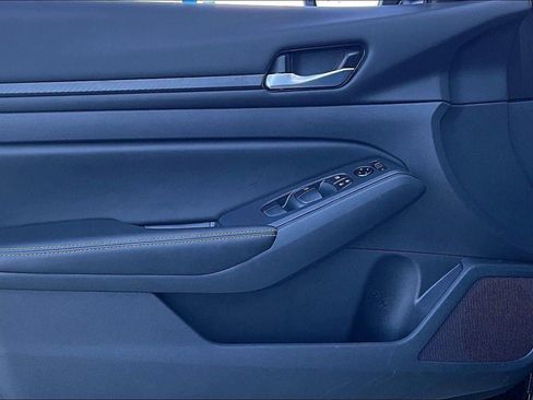 Used 2025 Nissan Altima 2.5 SV image 23