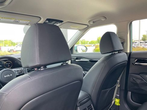 New 2026 Kia Seltos EX FWD image 26