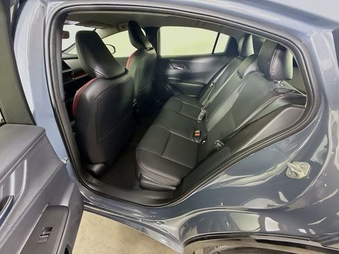 Certified 2025 Toyota Prius Plug-In Hybrid image 17