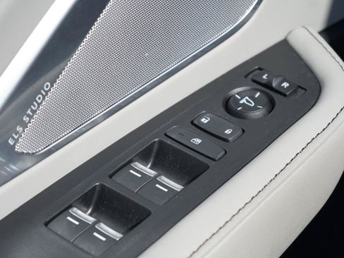 Used 2021 Acura RDX w/ Technology Package FWD image 19